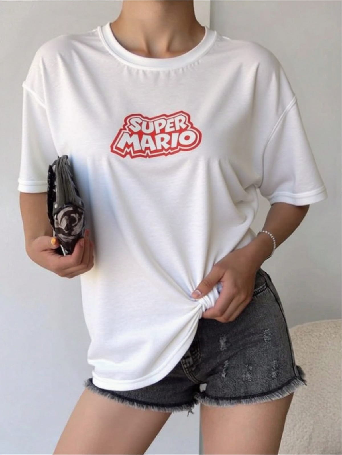 Super Mario Oversized Tee - Image 4